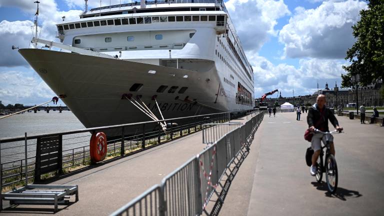 ¡Nueva alerta en un crucero! Confinadas 1.700 personas en Francia tras muerte por brote gastrointestinal