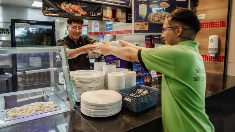 Este emprendimiento circular está reduciendo el uso de los desechables en los patios de comida en Ecuador