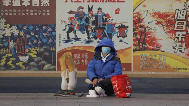 China acusa a EE.UU. de expandir tesis complotistas sobre origen de pandemia