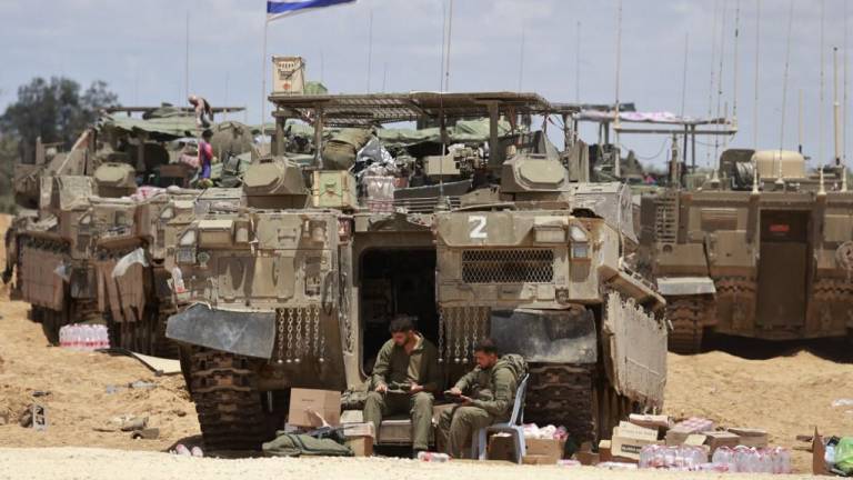 Ejército israelí toma el control en Gaza del cruce de Rafah, tras una noche de bombardeos intensos