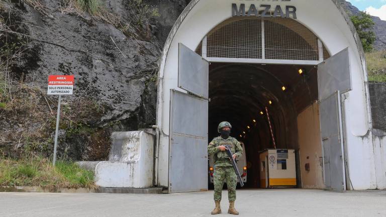 Microvistazo | Ecuador afirma que puede cubrir demanda diaria de energía sin la venta de Colombia