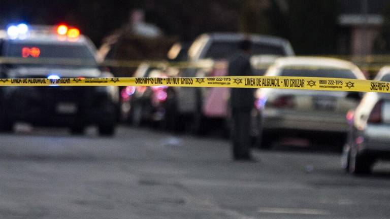 Arrestan a 2 hombres por muerte de 6 latinos en California, incluido un bebé