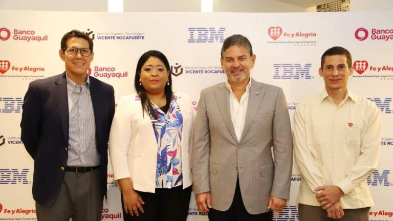Se implementará modelo educativo P-TECH en colaboración con IBM y Banco Guayaquil