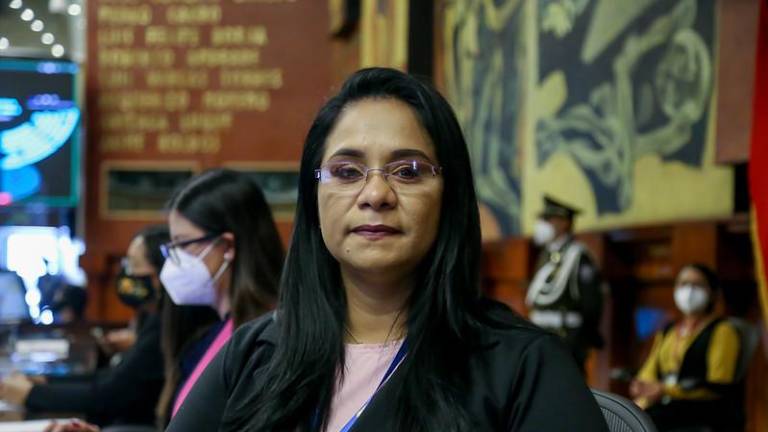 CAL califica denuncias en contra de Bella Jiménez, acusada de gestionar cargos públicos; asambleísta lanza advertencia