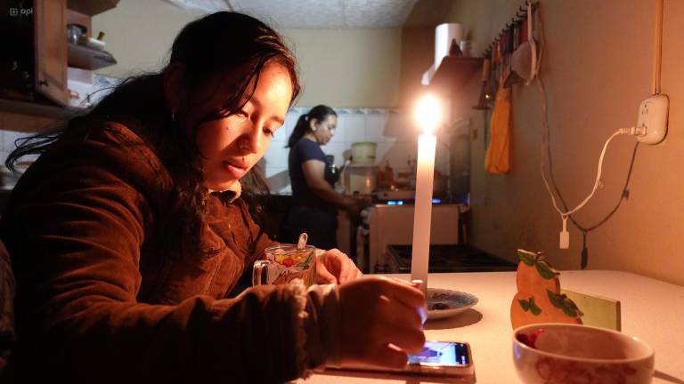 Fallas en Coca Codo Sinclair provocan cortes temporales de luz en varias provincias