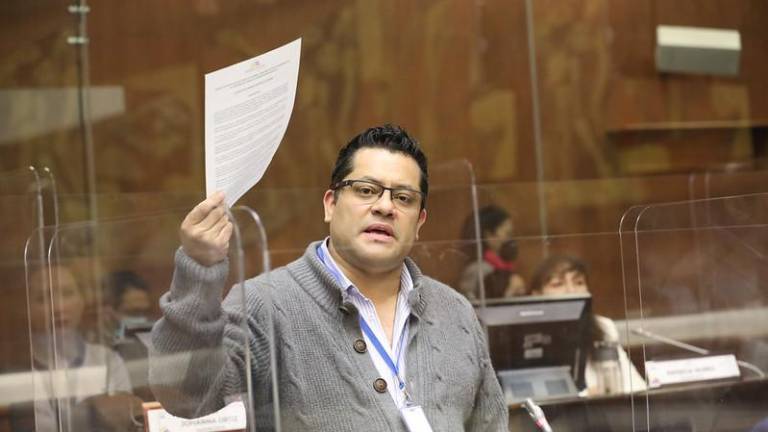 Renuncia el asambleísta correísta Fausto Jarrín: no me ata un puesto ni su sueldo