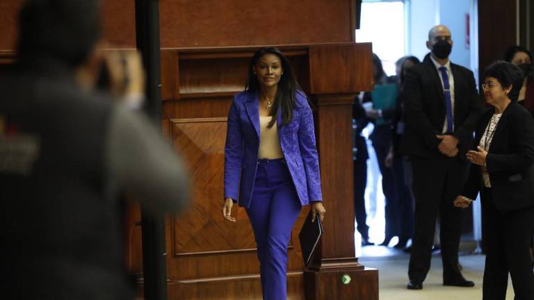 ¿Diana Salazar seguirá al frente de la Fiscalía? Informe de la Procuraduría avala su prórroga