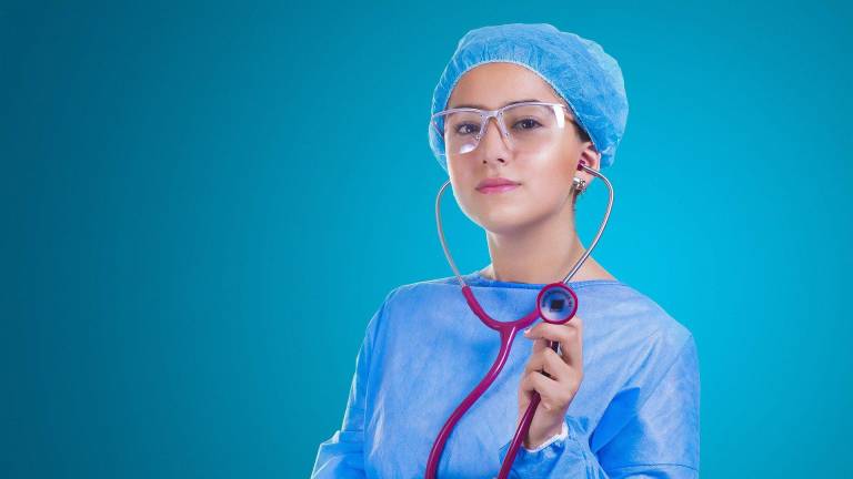 Alemania ofrece trabajo para enfermeros ecuatorianos: ¿Cómo aplicar?