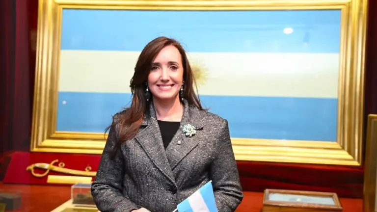 Vicepresidenta de Argentina llama piratas usurpadores a Inglaterra antes de la semifinal del Mundial 2026
