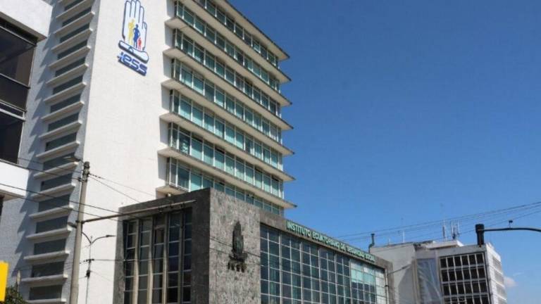 IESS: Prestadores externos no atenderán a afiliados desde el 1 de diciembre