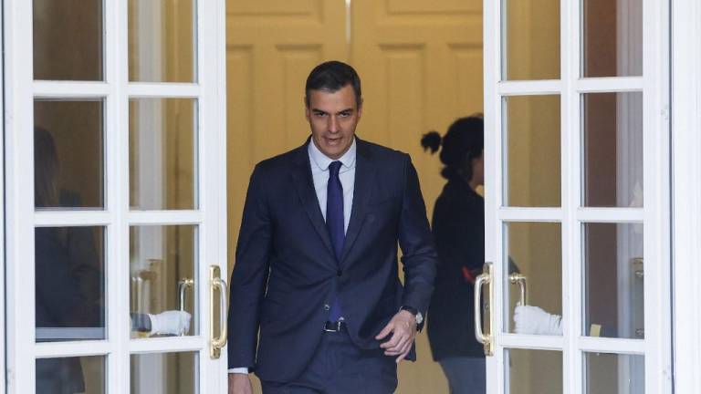 Pedro Sánchez anuncia que seguirá al frente del Gobierno español con más fuerza
