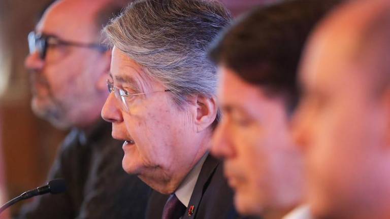 Lasso envía carta a la fiscal: facilitará investigación de presunta trama de corrupción en empresas públicas