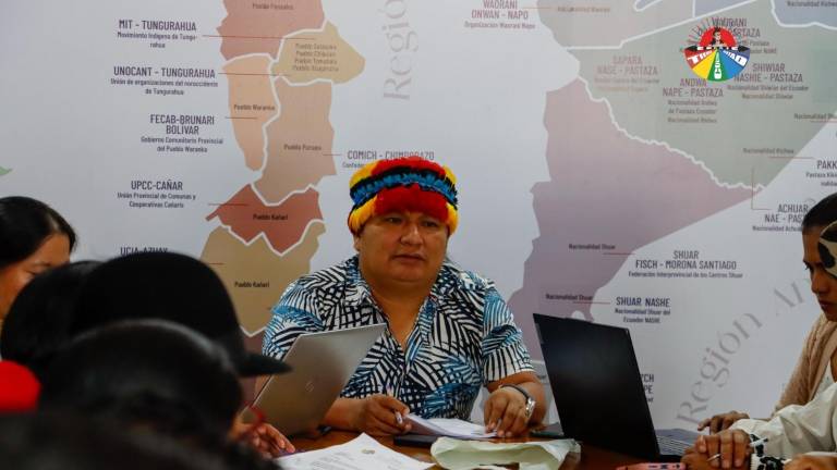 Conaie alerta sobre 'persecución y espionaje' del Gobierno tras confesión de policías sobre Leonidas Iza