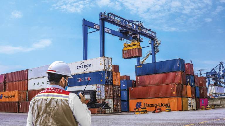 Ecuador busca una Aduana inteligente para enfrentar el contrabando y el repunte del comercio exterior