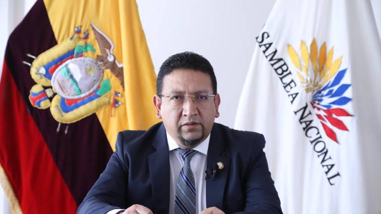 Virgilio Saquicela es reelegido como presidente de la Asamblea Nacional