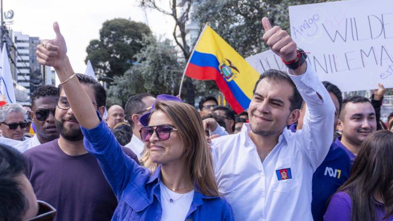 Giovanna Ubidia y Harold Burbano, candidatos por ADN para las elecciones seccionales 2027, camino a la inscripción.