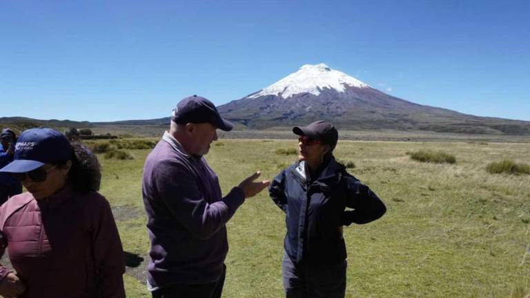 Frederic Desagneaux, embajador de Francia en Ecuador, visitó el área de conservación hídrica de Alto Pita donde se implementa el proyecto Quito Flow.