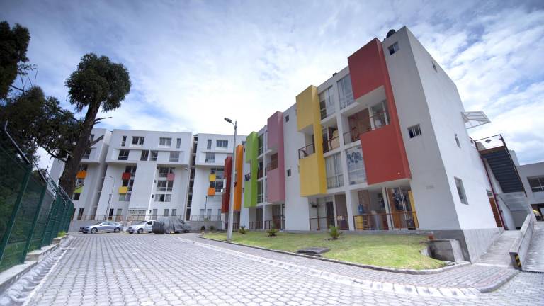 En Quito, el proyecto Bosques de Amaru es uno de los que ejecuta la Mutualista Pichincha para el segmento de vivienda de interés social (VIS) con un costo de hasta 83.660 dólares.