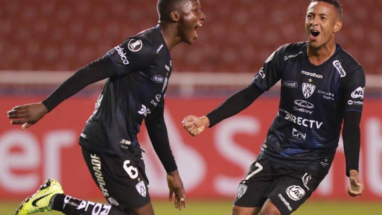 Independiente del Valle vence 5-0 a Flamengo de Brasil
