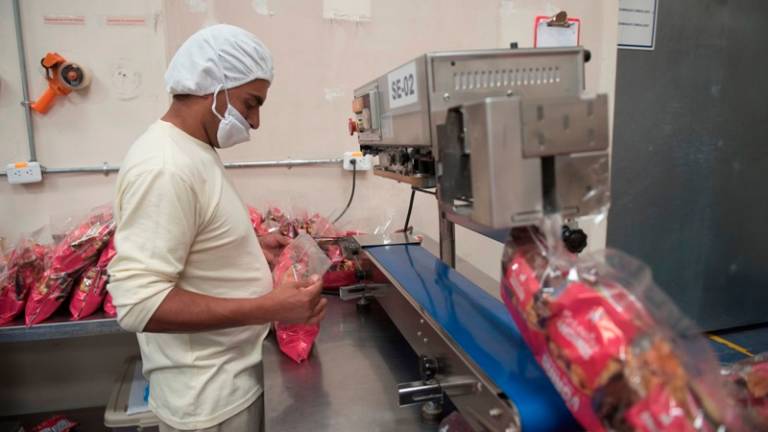 Ecuador recibe préstamo para apoyar a las mipymes