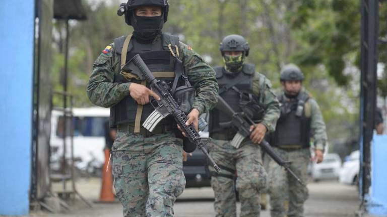 Fuerzas del orden toman control del corredor de la muerte en Penitenciaría; faltan los pabellones