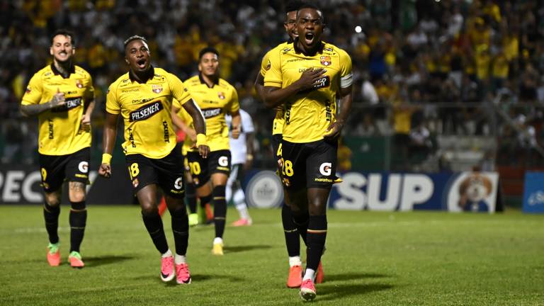 Manta, 05 de agosto de 2026. En el estadio Reales Tamarindos, Liga de Portoviejo recibe a Barcelona en un partido por los 8vos de final de la Copa Ecuador 2026. API FOTO / ARIEL OCHOA