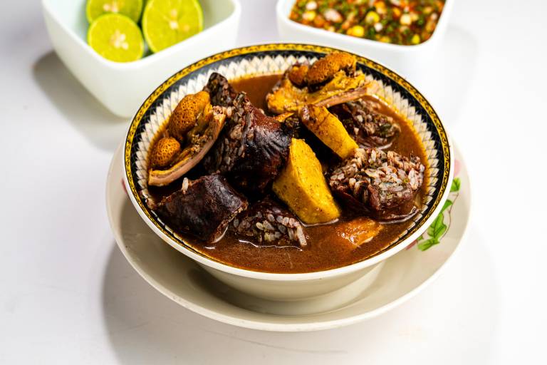 $!Tres generaciones mantienen vigente una tradición que continúa reuniendo familias alrededor de la mesa.