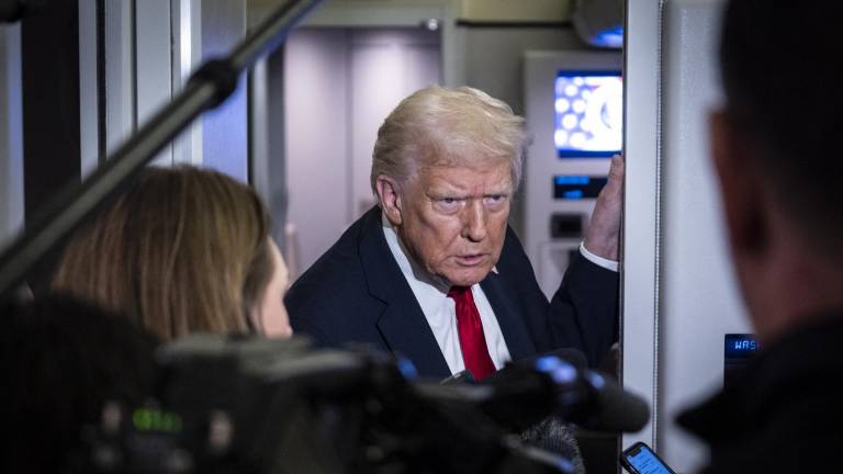 Trump afirma que 'podría hablar con Maduro para salvar muchas vidas