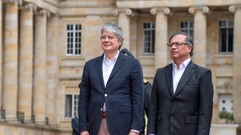 El presidente Guillermo Lasso habló con su homólogo Gustavo Petro, en Bogotá, sobre los problemas de suministro de electricidad a la red ecuatoriana.