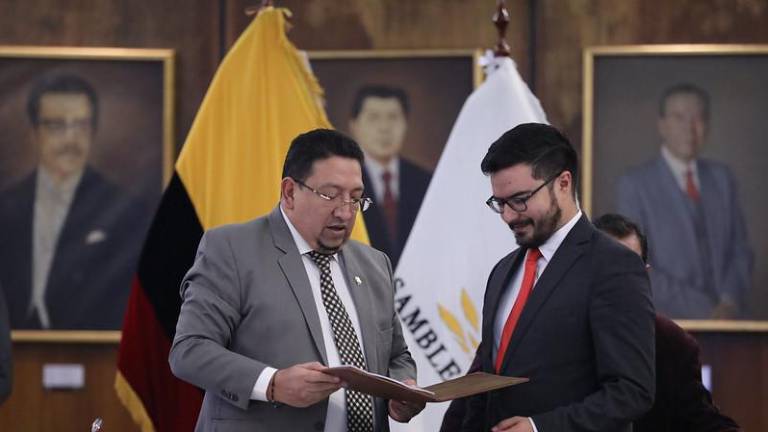 Legislativo entrega al Ejecutivo anteproyecto de Ley de Inversiones: “estamos abiertos a ese diálogo