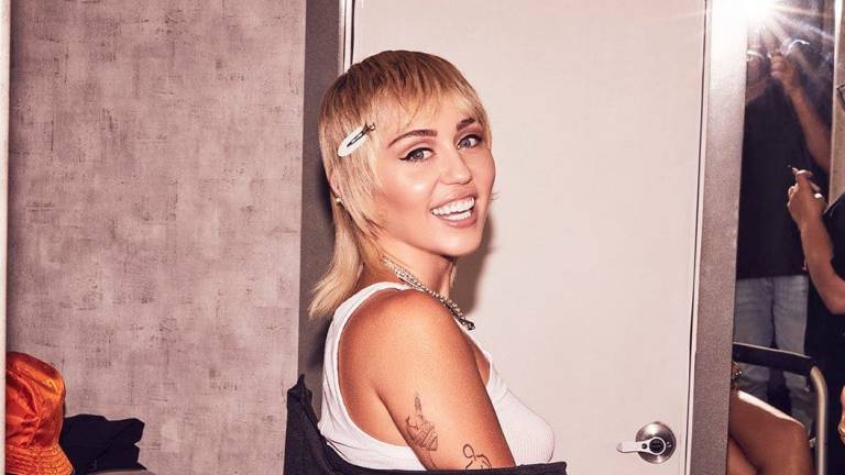 &quot;Plastic Hearts” es el nuevo disco de Miley Cyrus que se estrenará el 27 de noviembre