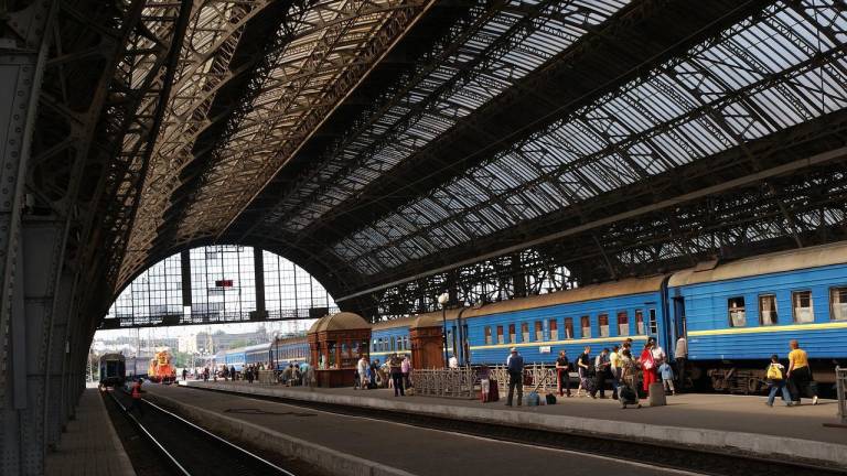 Ucrania introduce compartimentos exclusivos para mujeres en trenes