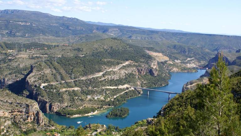 Fallece un joven ecuatoriano de 19 años ahogado en un embalse en España