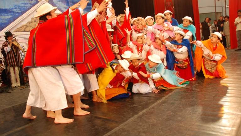 Ecuador celebra el Día Nacional de la Cultura