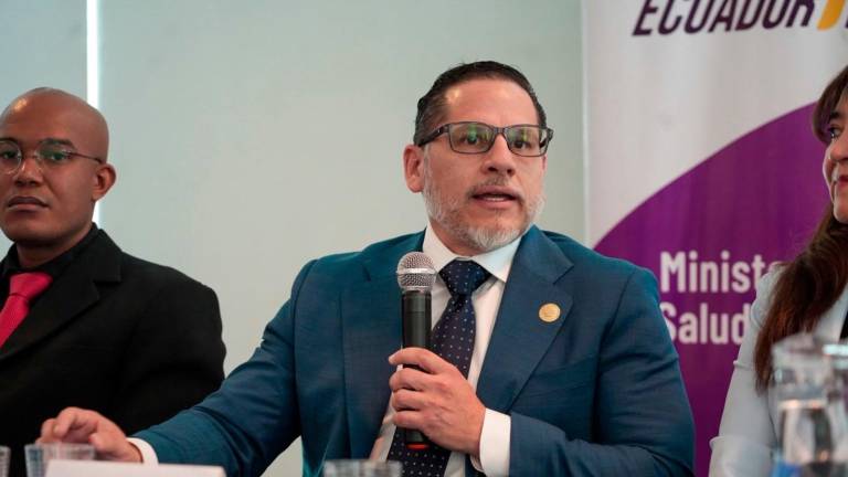 Gobierno anuncia depuración en hospitales públicos para sacar personal que ha estado enquistado