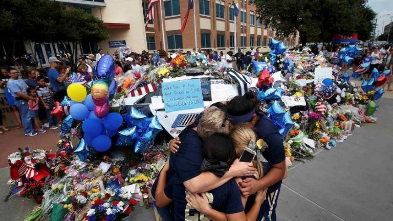 Autor de la matanza de Dallas planeaba un ataque mayor