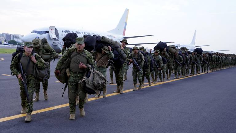Noboa ordena despliegue de 13.000 militares en Guayas, Los Ríos, Manabí y El Oro
