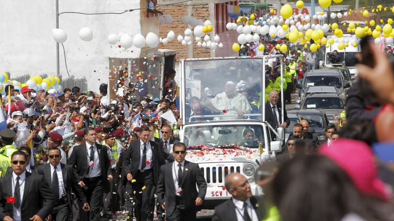 27 mil turistas extranjeros ingresaron al país por visita papal