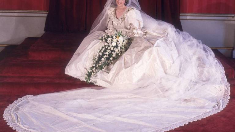 El vestido de novia de la princesa Diana se exhibirá luego de 25 años