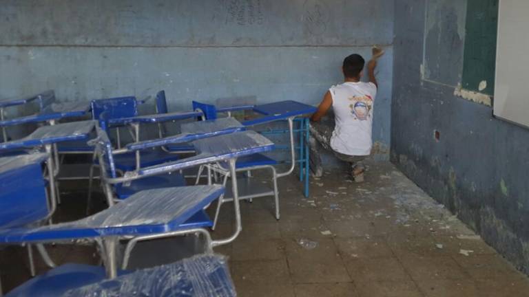 Ministerio de Educación construirá estructuras definitivas para estudiantes de Monte Sinaí, al noroeste de Guayaquil