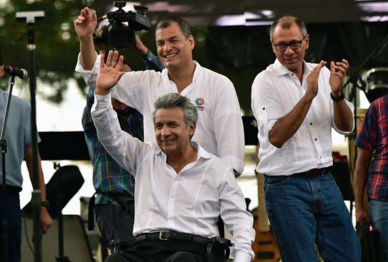 $!La primera gran crisis del correísmo fue cuando Lenín Moreno, como presidente, tomó distancia y prometio 'descorreízar' al Ecuador.