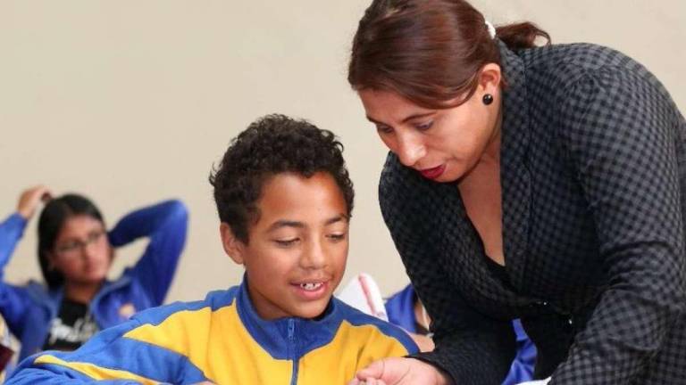 Educa Empleo abre nuevas vacantes para docentes: así puede postular a un salario de USD 817