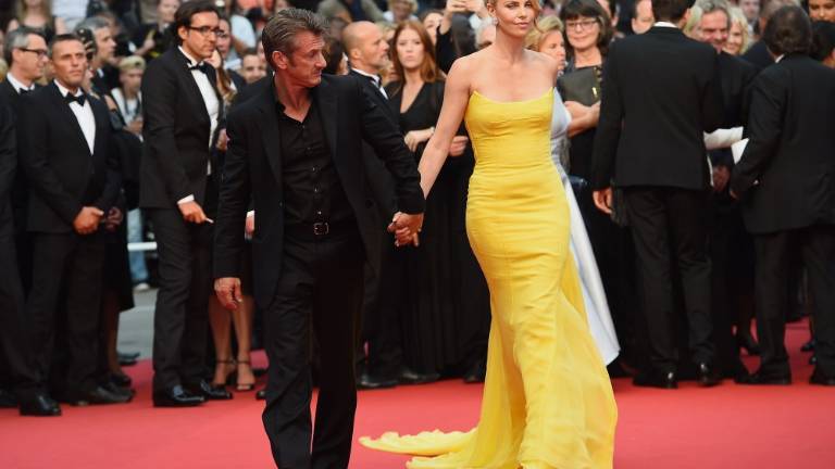 Los actores Charlize Theron y Sean Penn rompen su noviazgo