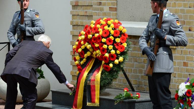Alemania celebra el fin del nazismo y su "liberación" hace 70 años