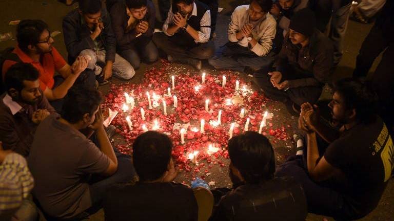 &#039;&#039;El mundo está de luto&#039;&#039;, expresa Correa por la masacre escolar en Pakistán