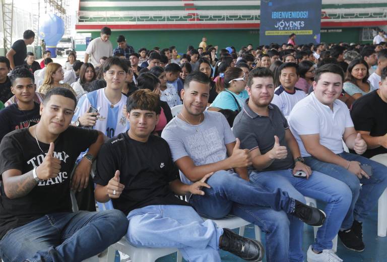 $!Integrantes del programa que asistieron a la socialización.