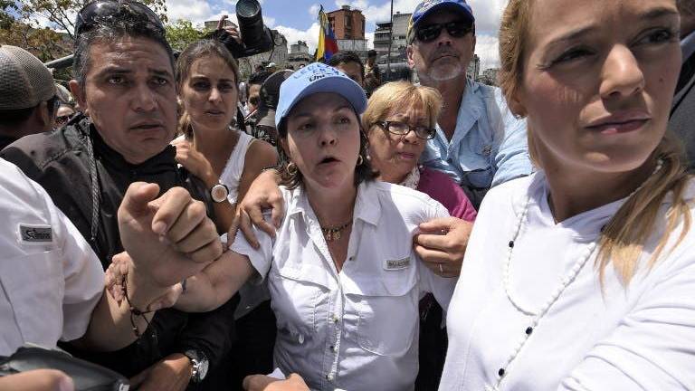 Opositores se concentran en Caracas y piden la liberación de Ledezma