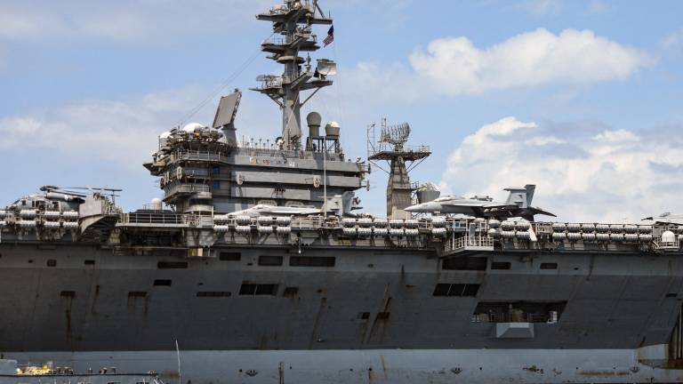 Armada de Ecuador recibe por primera vez al USS Nimitz en ejercicios navales