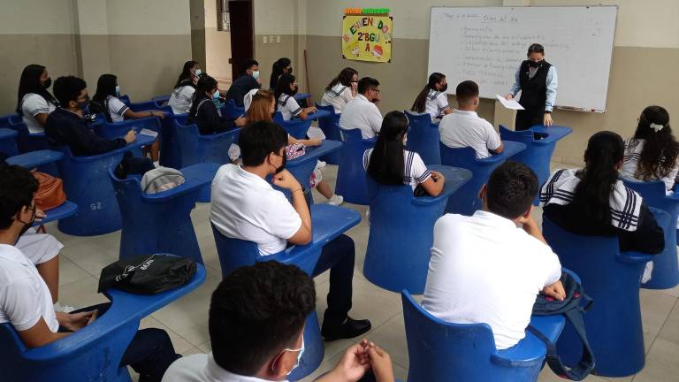 Arranca año lectivo 2023-2024 en régimen Costa-Galápagos, pero se posterga en cinco cantones de Guayas y uno de Los Ríos