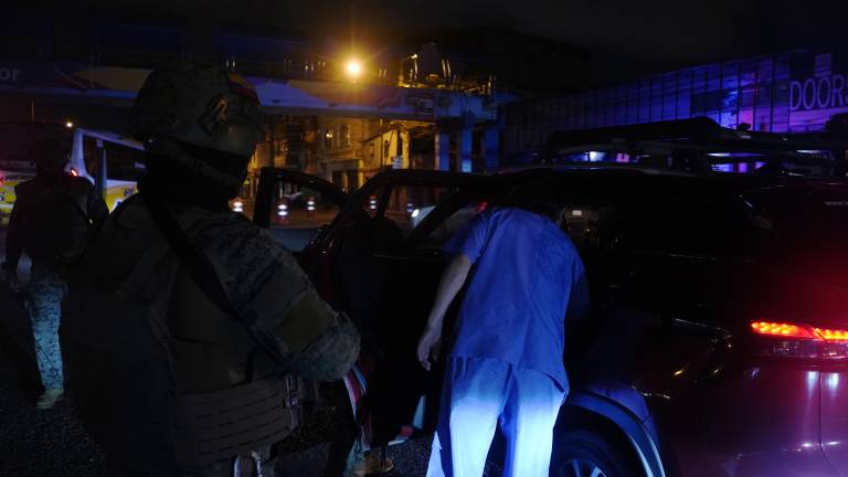 Corte Constitucional ordena que toque de queda sea monitoreado por la Defensoría del Pueblo